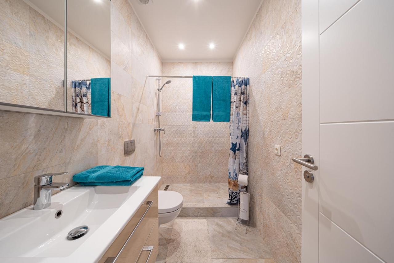 1-Bedroom Penthouse With Underground Parking รีกา ภายนอก รูปภาพ